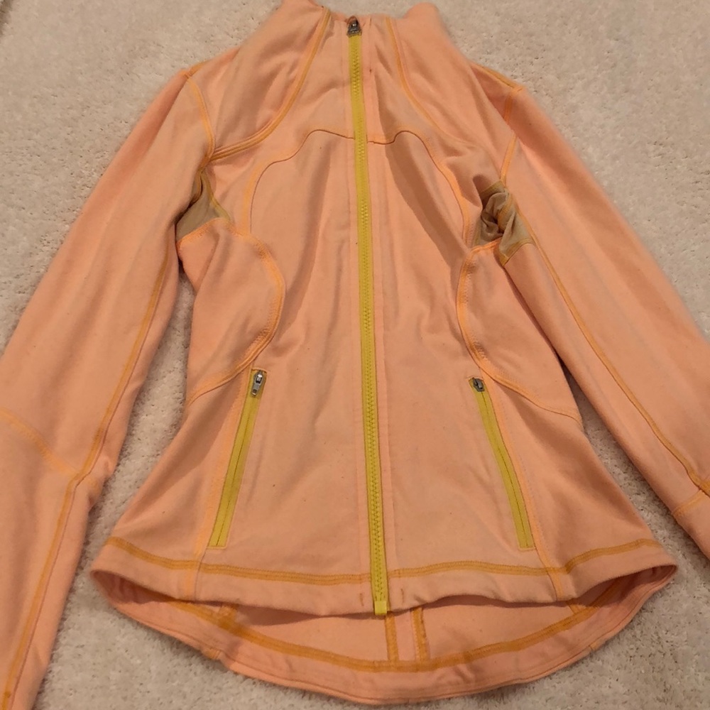 Lululemon yellow jacket size 2